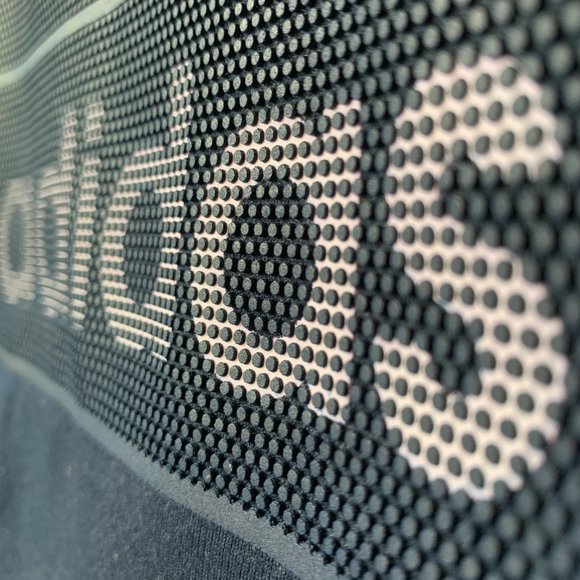 /// Adidas Crew Neck Textured Pattern - Picture 3 of 7